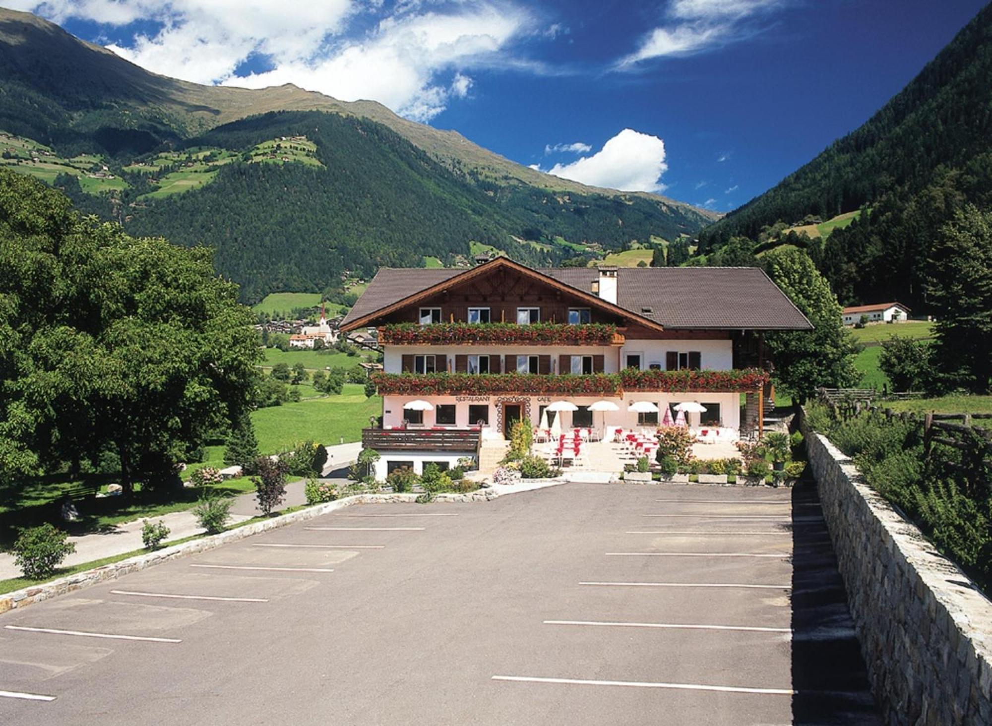 Hotel Klotz St. Leonhard in Passeier Exterior foto