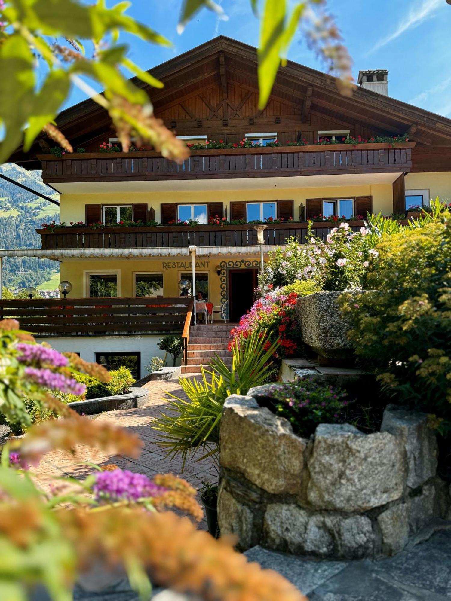 Hotel Klotz St. Leonhard in Passeier Exterior foto